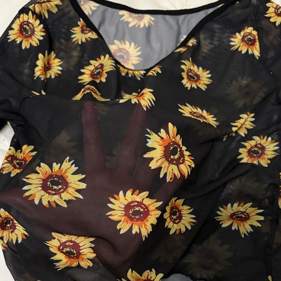 SHEIN Black Sheer Top with Sunflower Design - Picture 3 of 3
